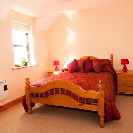 Roadford House Bed & Breakfast